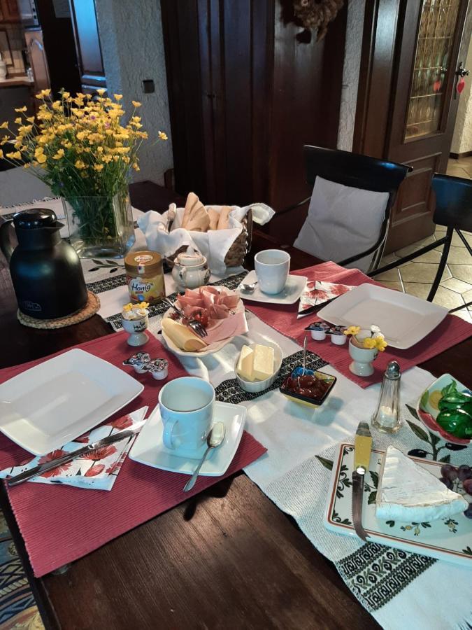Grosses Gemuetliches Zimmer Mit Eigener Dusche Und Sauna Auf Wunsch Rheinstetten Buitenkant foto